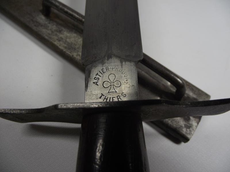WW1 French Pattern 1916 Fighting Knife. Astier-Prodon, Thiers. — image 7