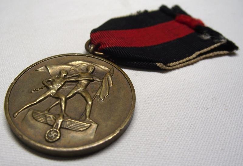 WW2 German 1938 Entry into Sudetenland Czech Anschluss Medal — image 3