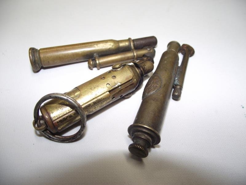 3 X British ''Trench'' Lighters. — image 2