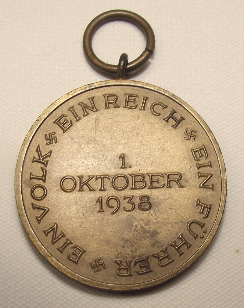 WW2 German 1938 Entry into Sudetenland Czech Anschluss Medal — image 2