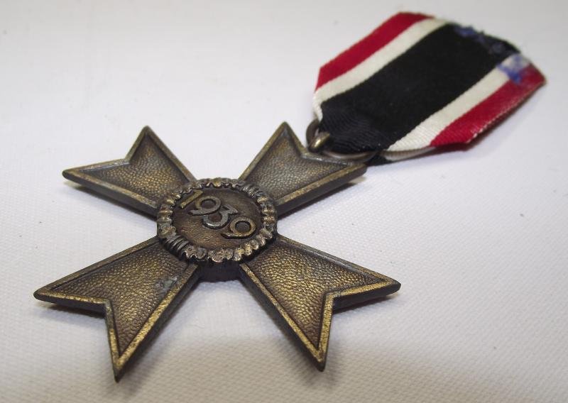 WW2 German War Merit Cross. KvK Without Swords. MM19, E.F.Wiedman. — image 3