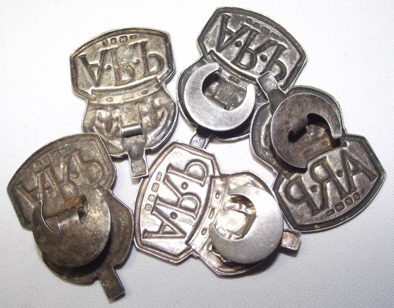 5 X Silver ARP Membership Badges. — image 3