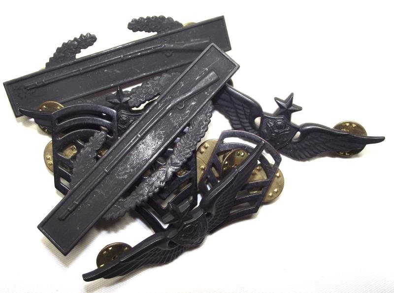 8 X US Military Proficiency Badges. — image 5