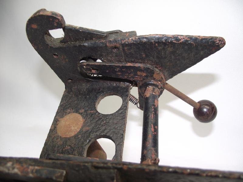 WW2 U.S. 30 Caliber Machine Gun Pintle Assemby. — image 7