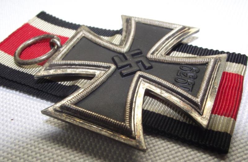 WW2 German Iron Cross 2nd Class. MM3, Deumer. — image 4