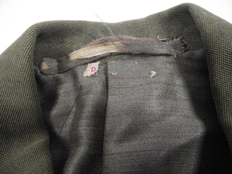 WW2 Welch Regiment SD Jacket. Field Used. — image 5