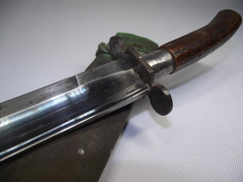 Large Edwardian Bowie Knife. — image 5