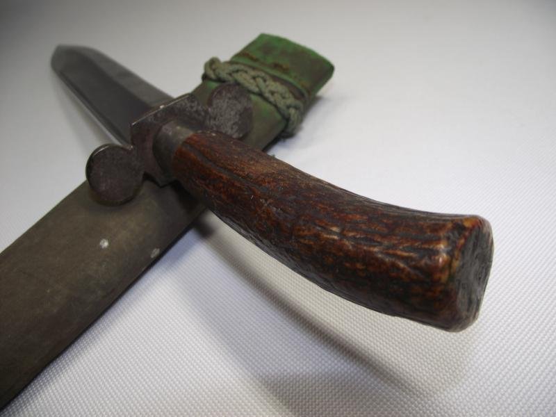 Large Edwardian Bowie Knife. — image 6