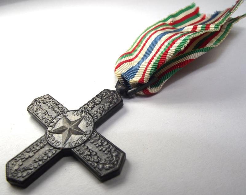 Italian Order of Vittorio Veneto. — image 4