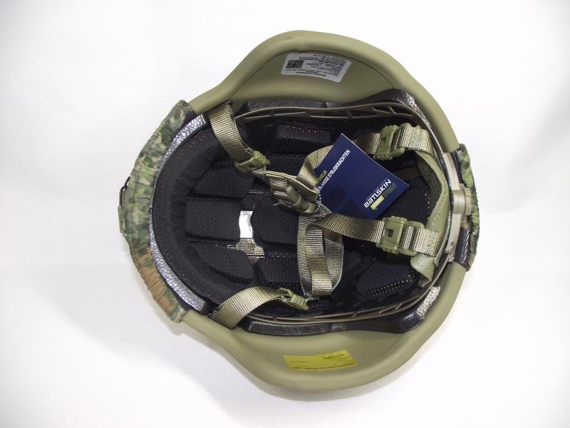 Dutch Viper Combat Helmet and Accessories Including Carry Bag. — image 8