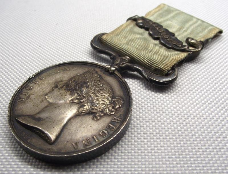 Victorian Crimea Medal with Sebastopol Bar. Unnamed as Issued. — image 3