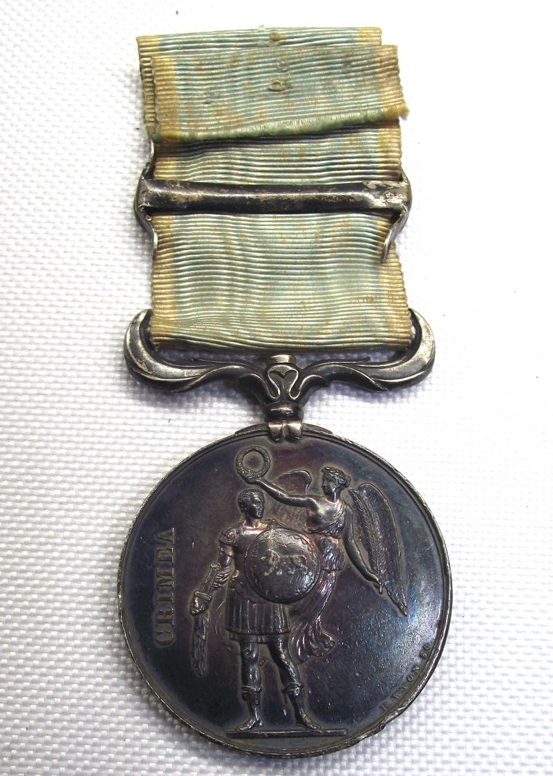 Victorian Crimea Medal with Sebastopol Bar. Unnamed as Issued. — image 5