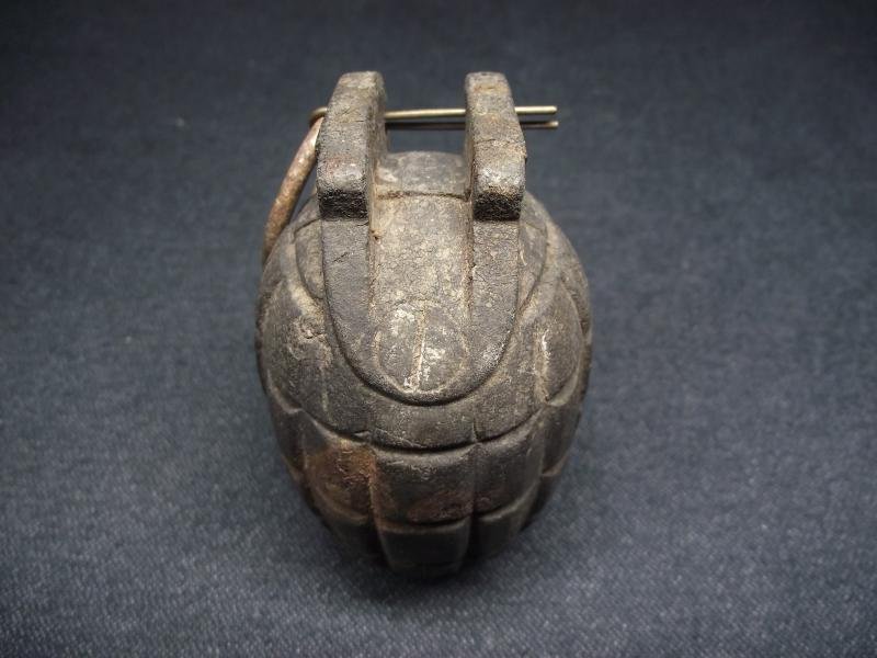 WW2 British Rubber Training Mills Grenade. — image 5