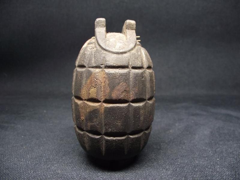 WW2 British Rubber Training Mills Grenade. — image 6