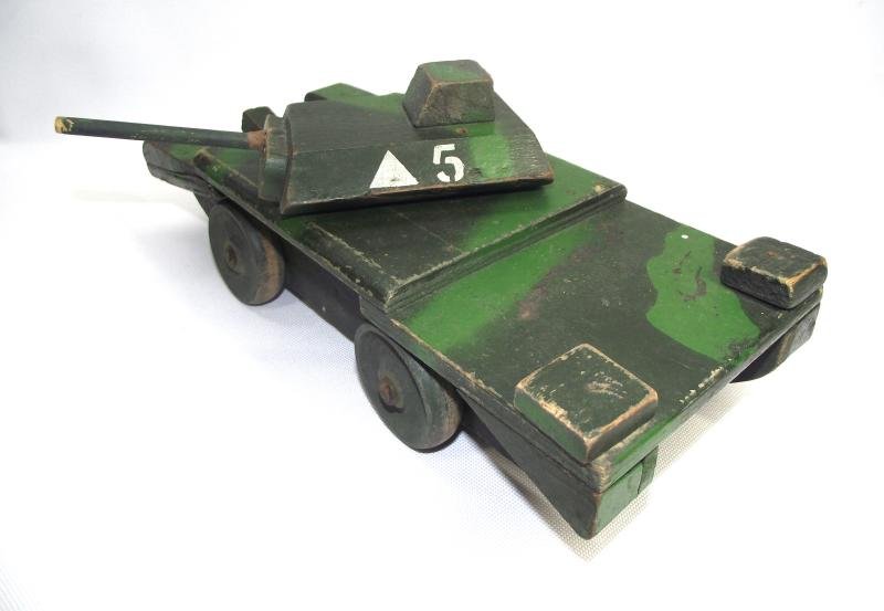 WW2 British Wooden Toy Tank. — image 4