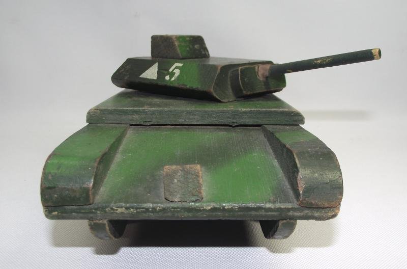 WW2 British Wooden Toy Tank. — image 8