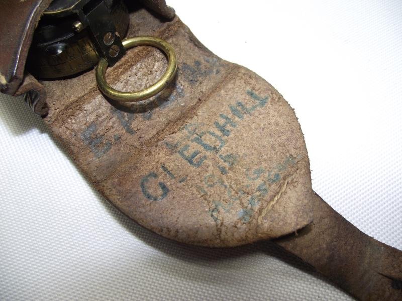 Named 1916 Dated Compass and Pouch. Machine Gun Corps. — image 4