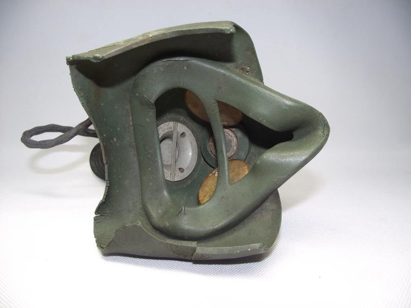 Relic RAF Q Type Oxygen Mask. — image 3