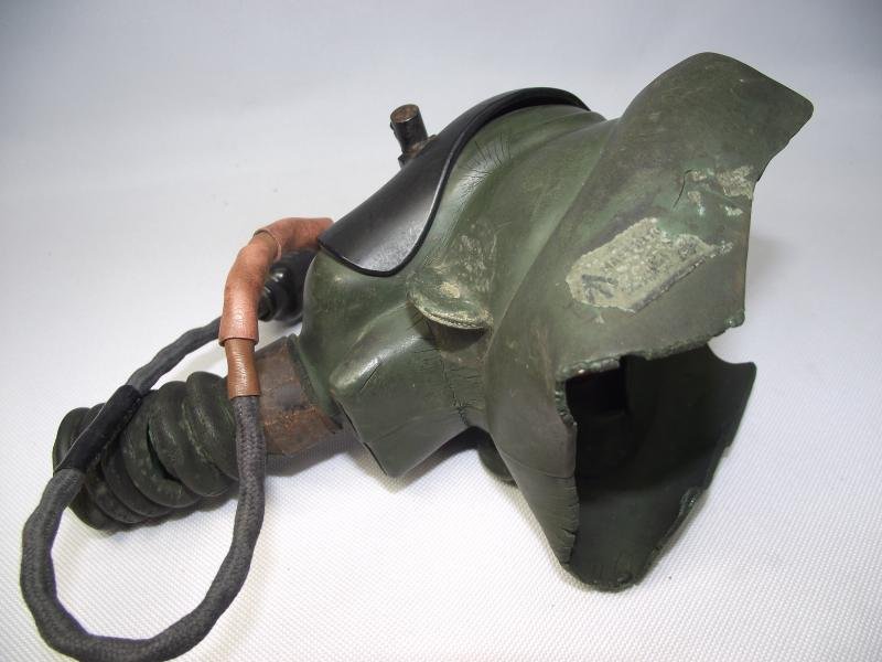 Relic RAF Q Type Oxygen Mask. — image 5