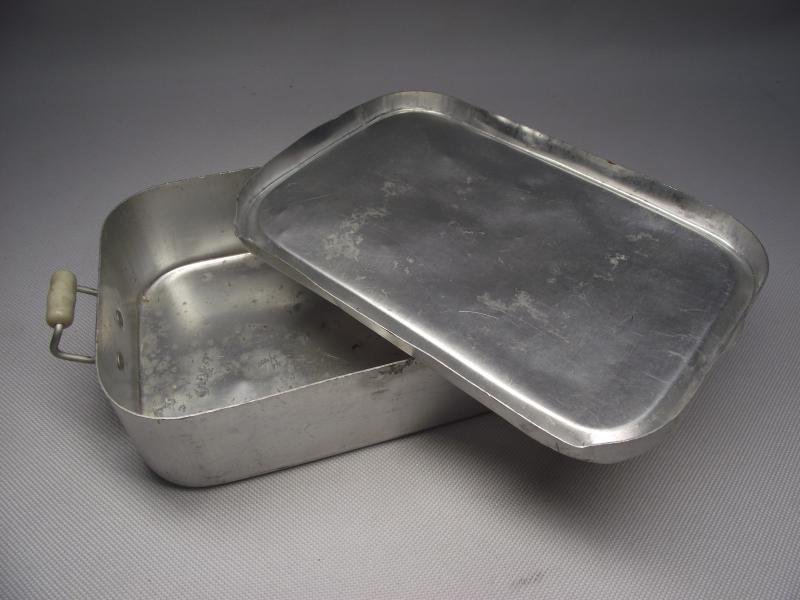 Air Force Crew Members, First Aid Kit Tin. — image 5