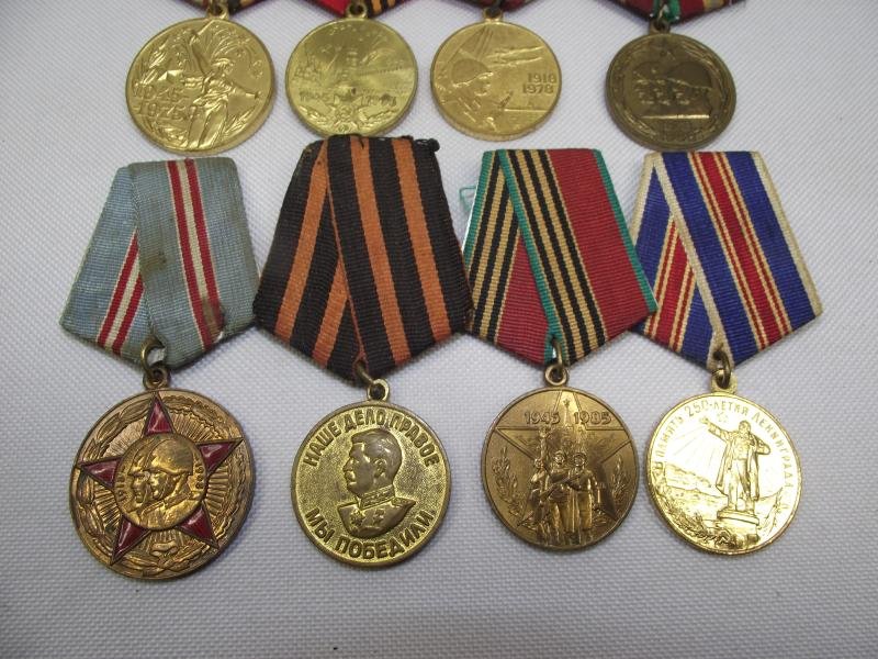 8 X Russian Medals. — image 2