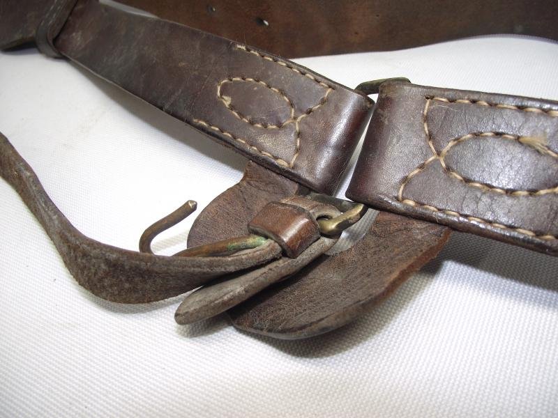 WW2 Imperial Japanese Army NCO Sword Belt and Hanger. — image 3
