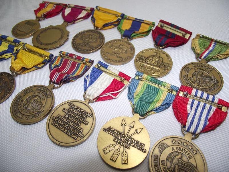 12 X U.S. Military Medals. — image 6