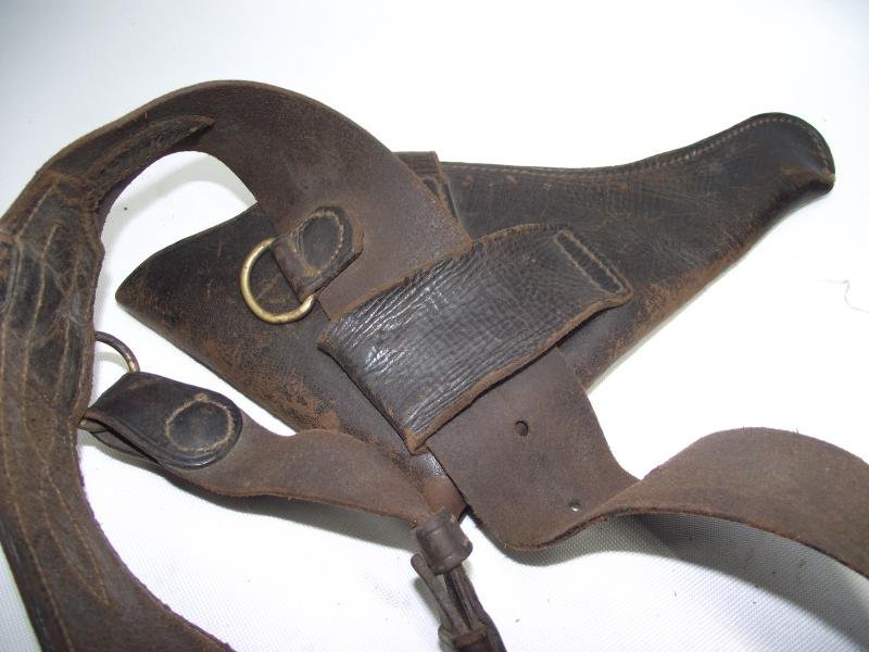 British Officers Pistol Holster and Sam Brown Belt Rig. — image 9