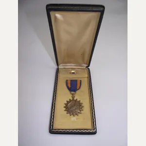 WW2 Cased US Army Air Force Air Medal.