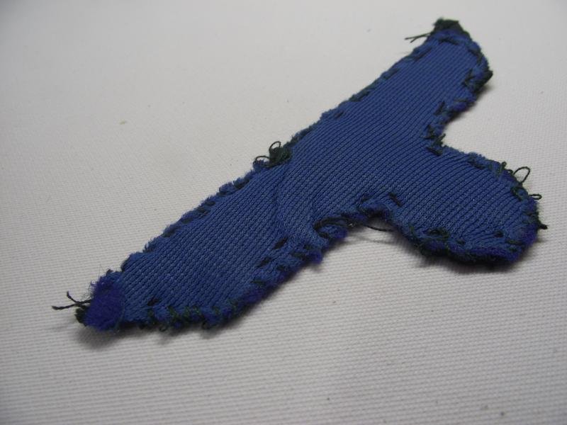 WW2 German Heer Cloth Tunic Breast Badge. — image 5