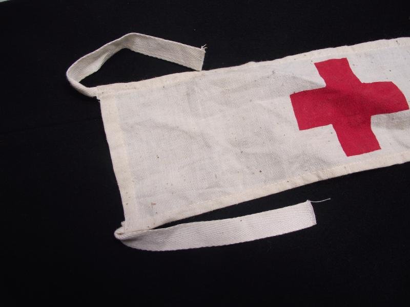 Medics Red Cross Armband. — image 2