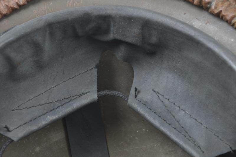 WW2 Canadian Helmet With Anti-Gas Cover 1942 — image 9