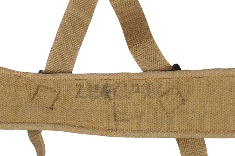 WW2 Canadian Infantrymans Webbing Equipment Set — image 3