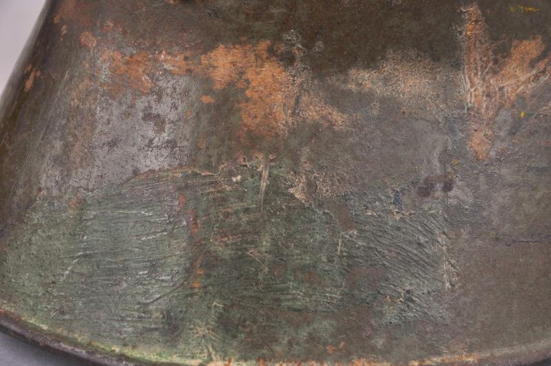 WW1 German Battle Damaged Camouflage M16 Helmet — image 5