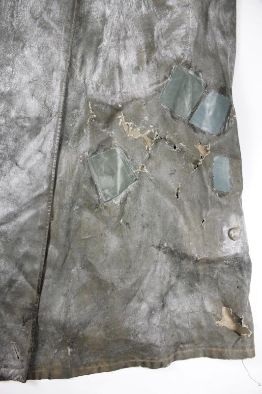 WW2 German Rubberised Motorcyclists Coat - Worn By POW — image 11