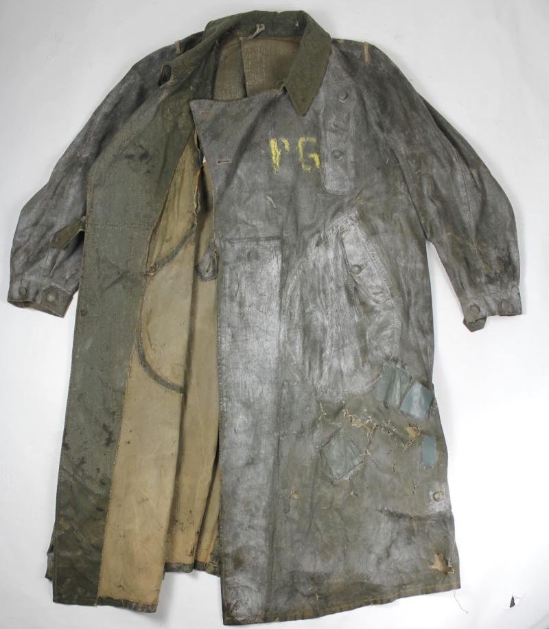 WW2 German Rubberised Motorcyclists Coat - Worn By POW — image 2