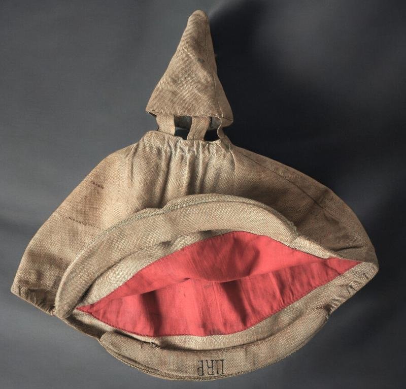 WW1 German Officers Pickelhaube Cover With Red Training Band To Reverse — image 2