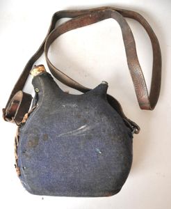 WW1 French Chasseur Waterbottle Regimentally Marked To Chasseur Regiment