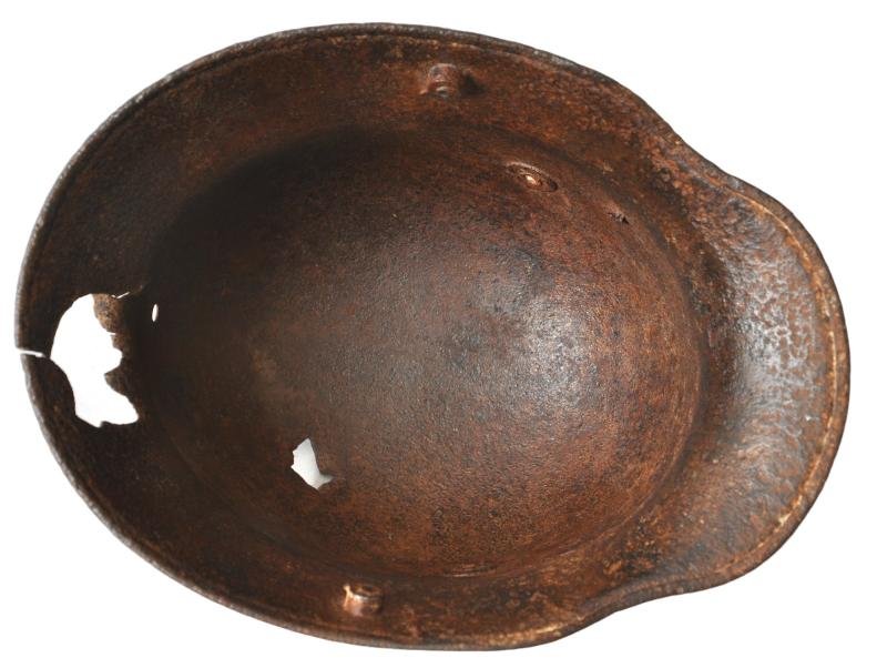 WW1 German Relic Battle Damaged Helmet — image 7