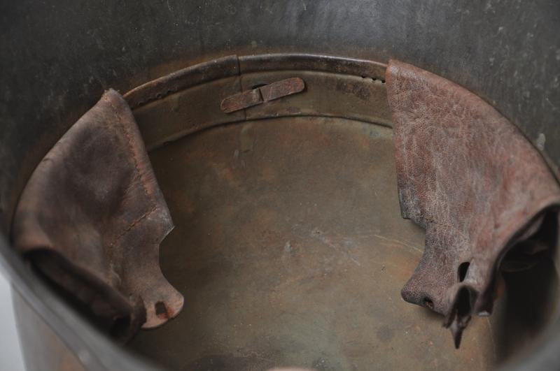 WW1 German Battle Damaged Camouflage M17 Helmet — image 13