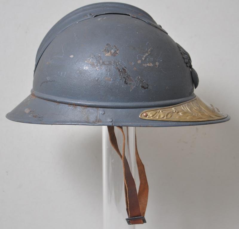 WW1 French Infantry Helmet With Commemorative Plaque — image 5