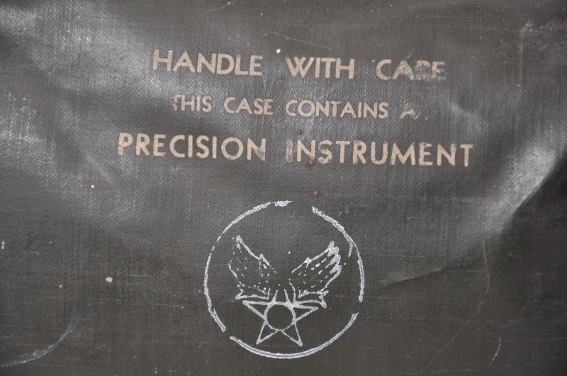 USAAF Bomber Crews /Masters Of The Air Interest - WW2 USAAF Bubble Type Sextant Carry Bag — image 3