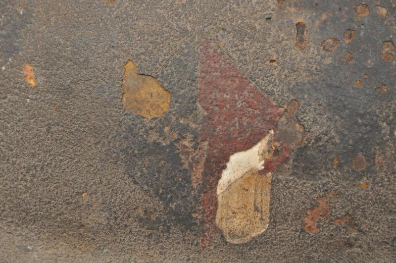 WW1 British Camouflage Brodie Helmet With London Regiment Flash — image 5