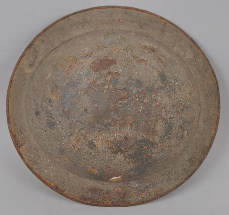 WW1 British Camouflage Brodie Helmet With London Regiment Flash — image 6