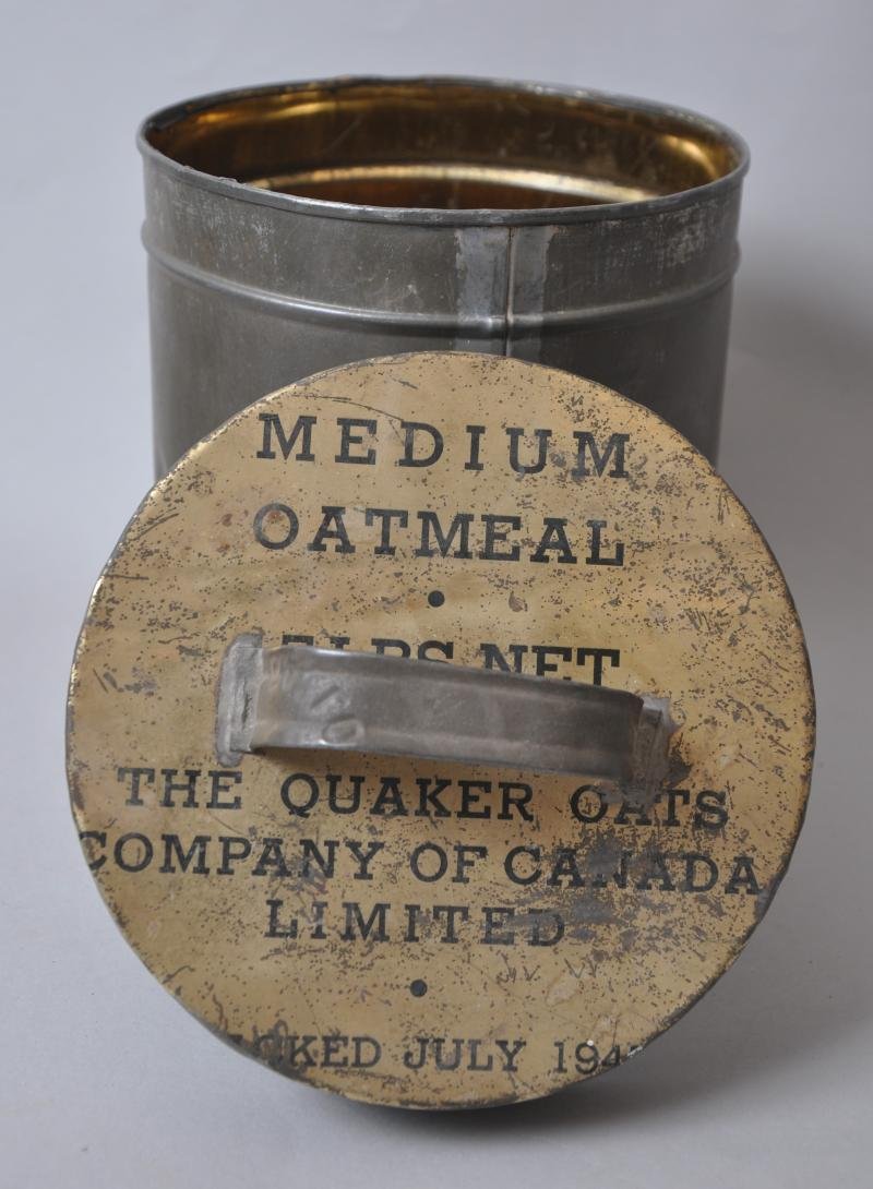 Rare WW2 Canadian Ration Container Of 'Medium Oatmeal' — image 2