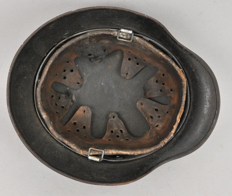 WW2 German Army M40 Reissue Helmet — image 8