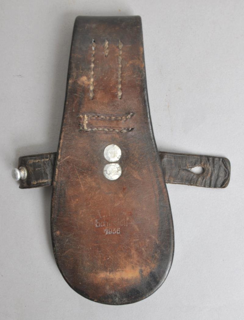 WW2 German Pioneer Axe/Shovel Carrier 1938 — image 2