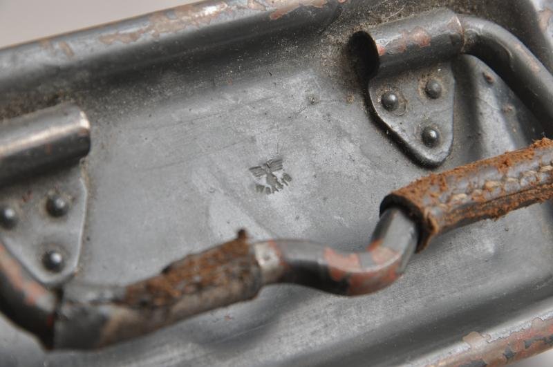 WW2 German MG Tin , Ordnance Grey Painted Steel — image 6
