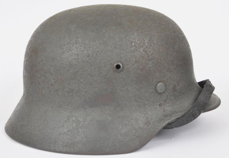 WW2 German M35 Helmet With Thick Textured Camouflage — image 4