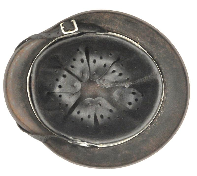 WW2 German M35 Helmet With Thick Textured Camouflage — image 7